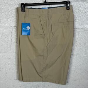 Columbia Men's Washed Out 10" Cotton Shorts, Fossil light tan, 42W
